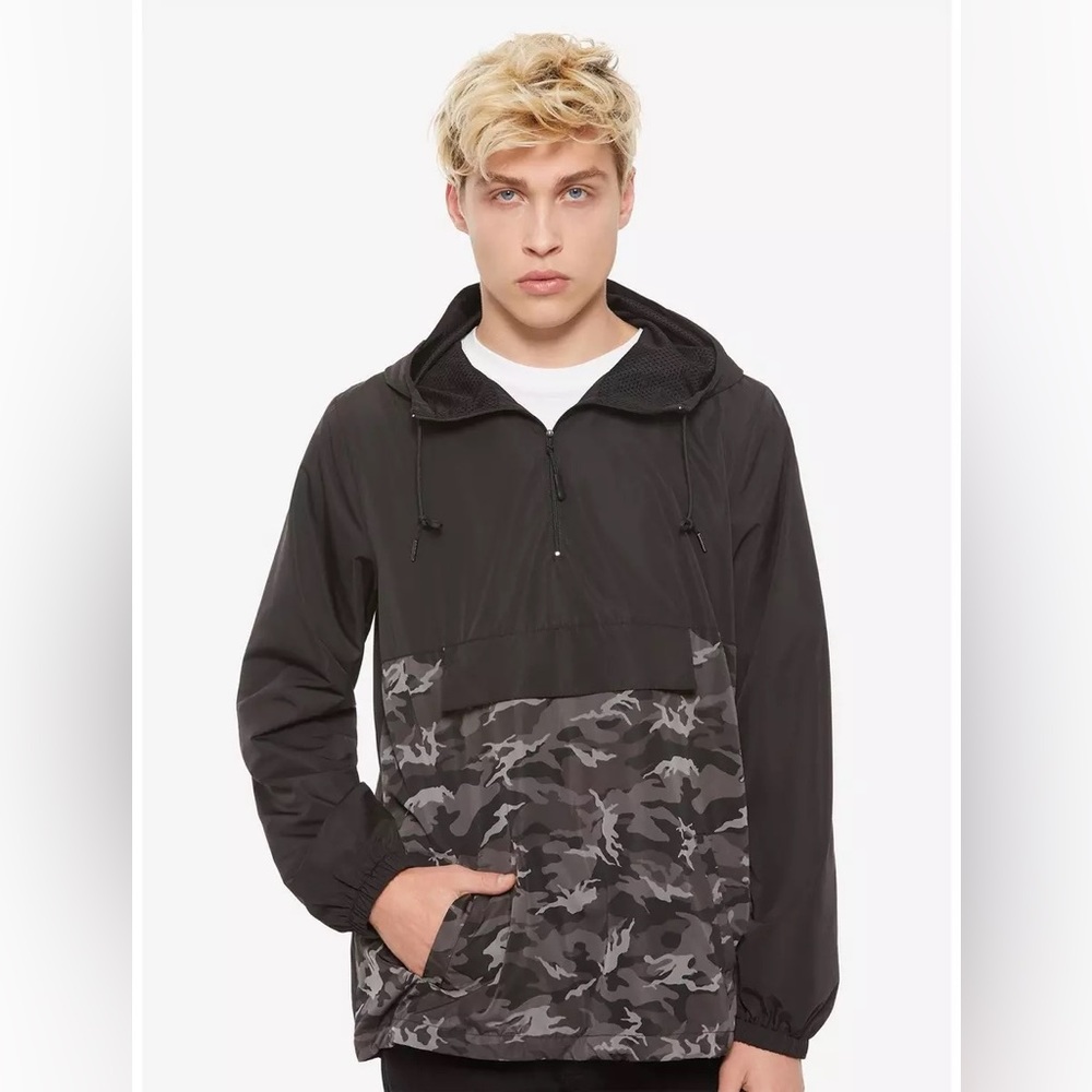 Hot topic windbreaker rain coat